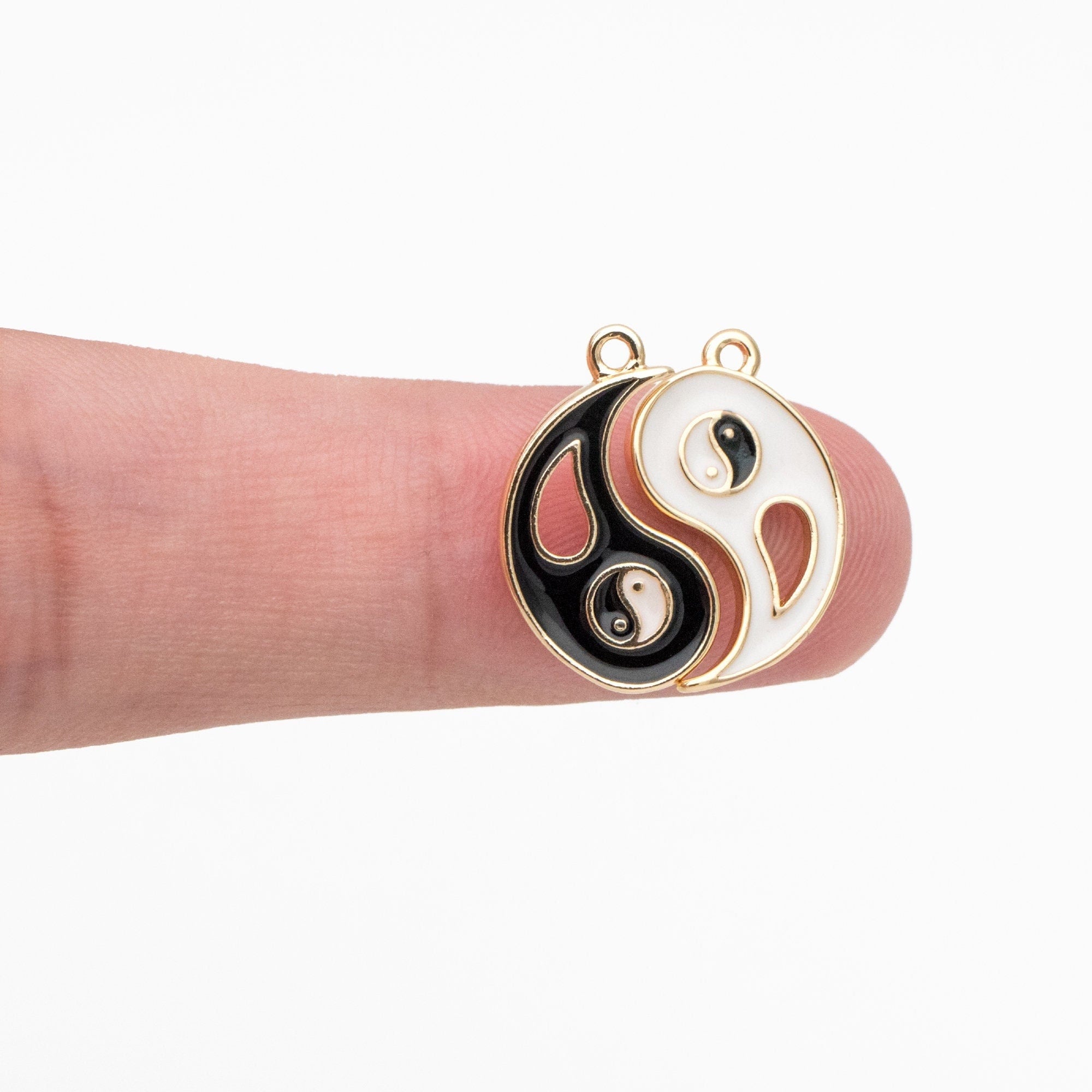 4pcs Gold Enamel Yin Yang Charms, Taoism Charm, Eight Diagrams Charm, Tai Chi Charm, Nepalese Charm, Yoga Jewelry (GB-3939)